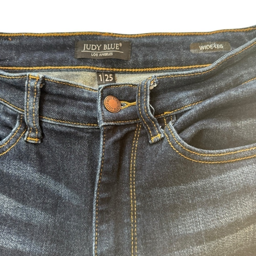 Judy Blue Dark Indigo Copped Raw Hem Size 1/25  Wide Leg Jeans - Picture 6 of 6